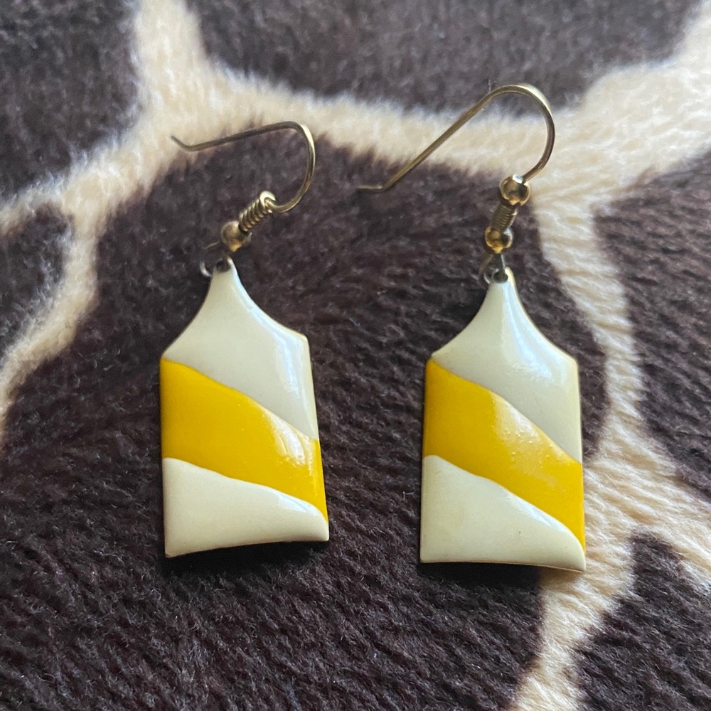 Vintage 70's Yellow and Cream Dangle Earrings